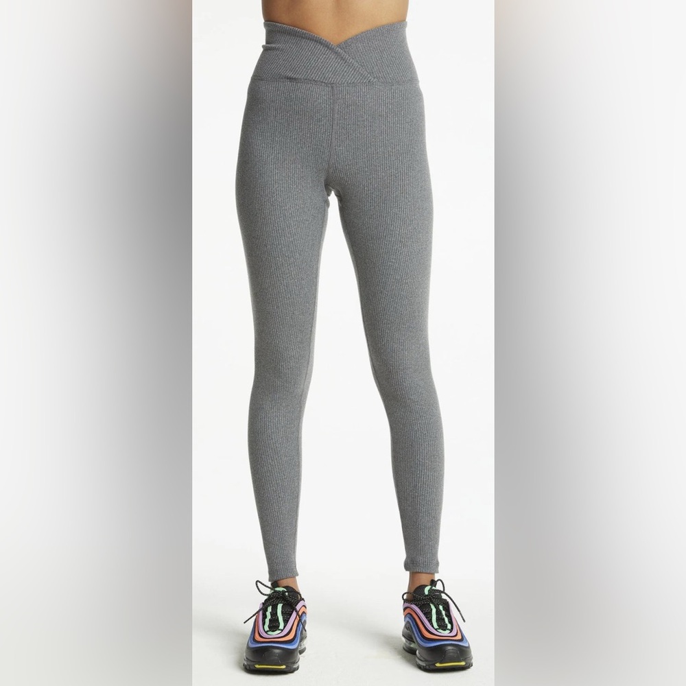 Year of ours Ribbed Gray Veronica legging size small